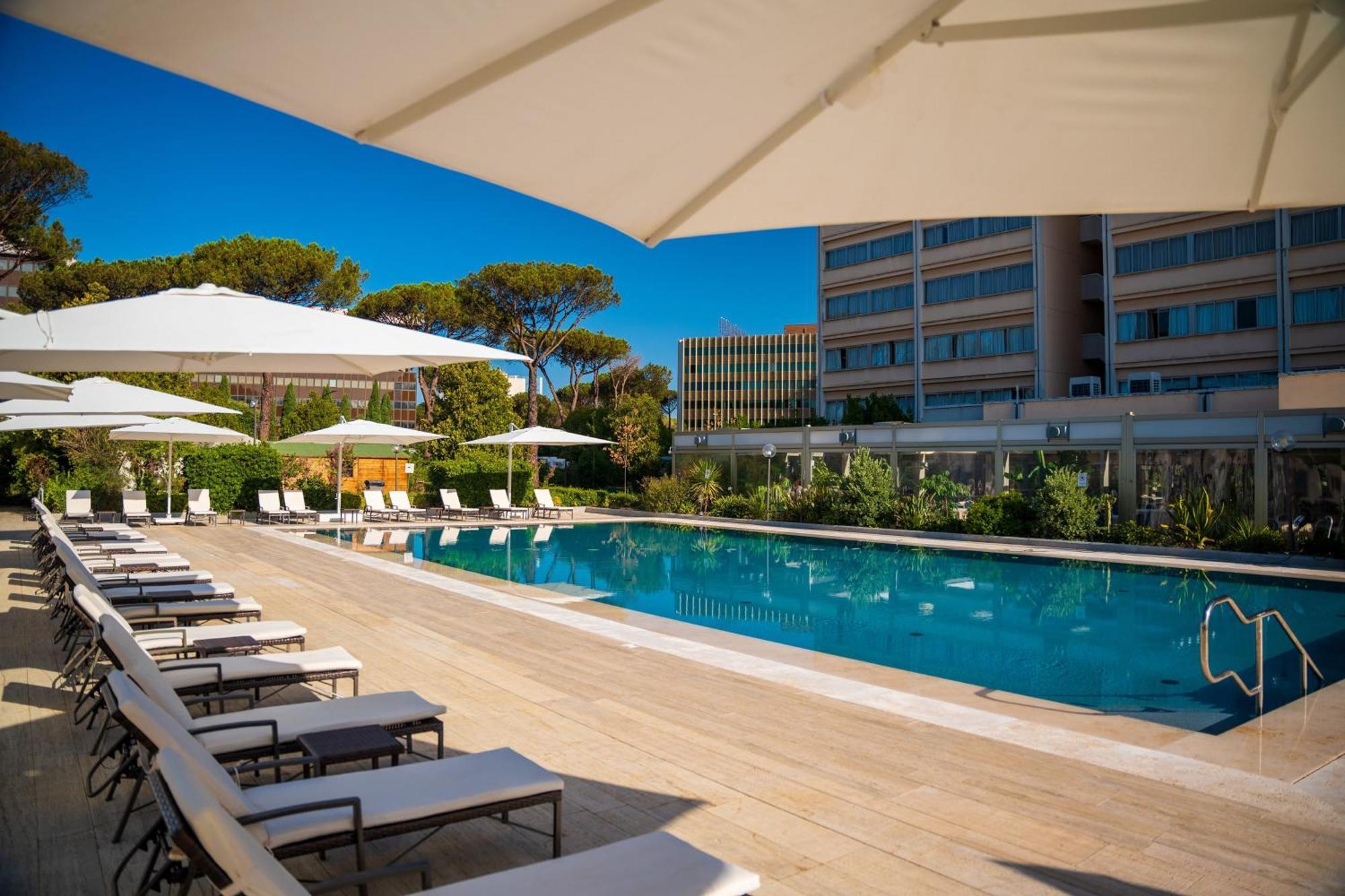 Holiday Inn Rome - Eur Parco Dei Medici By Ihg Kültér fotó
