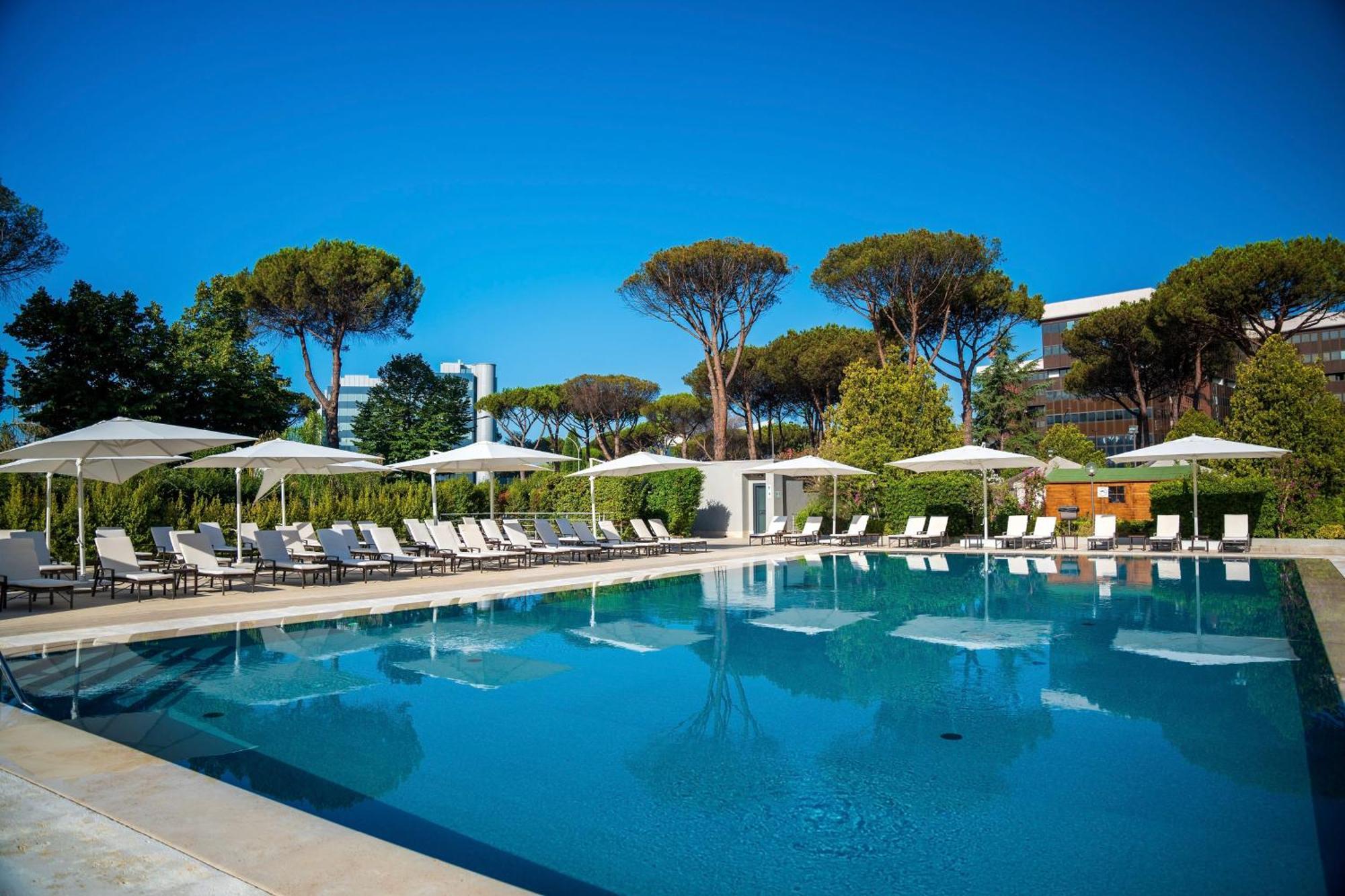 Holiday Inn Rome - Eur Parco Dei Medici By Ihg Kültér fotó
